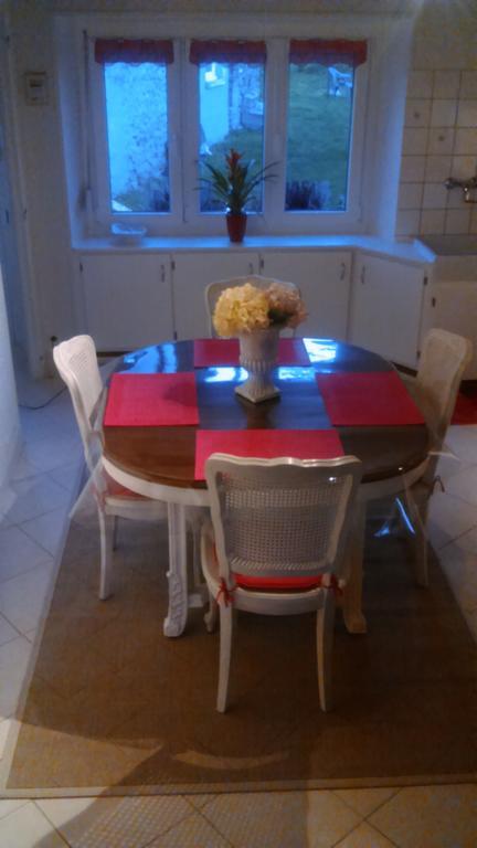 Chez Fred Bed & Breakfast Boursault Bilik gambar